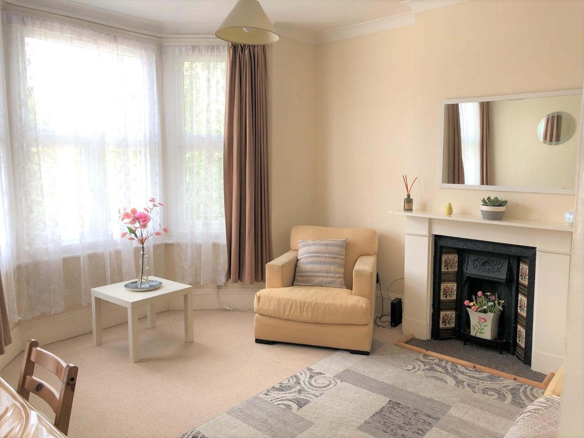 Spacious West London 2 Bedroom Apartment Bagian luar foto