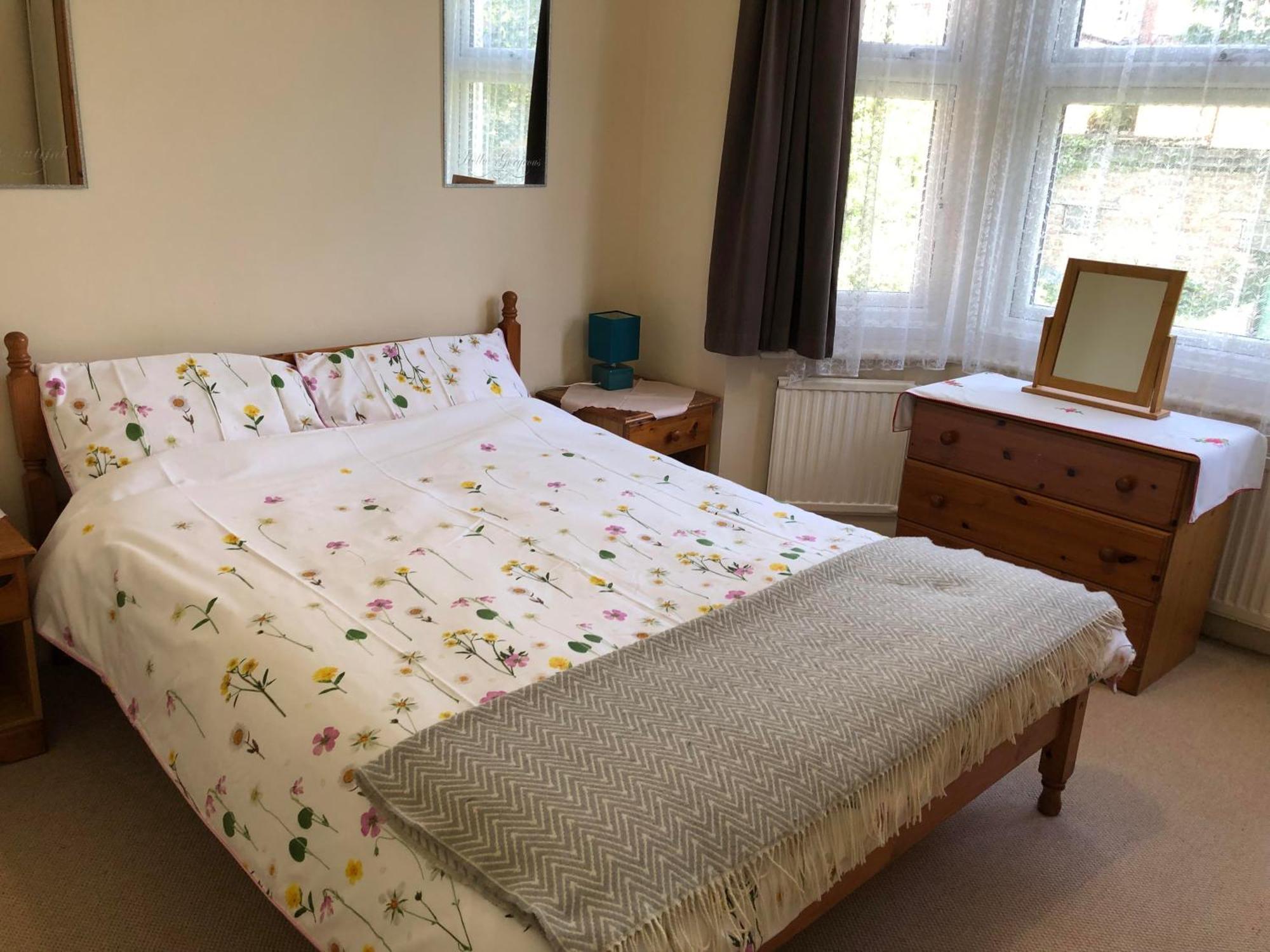 Spacious West London 2 Bedroom Apartment Bagian luar foto
