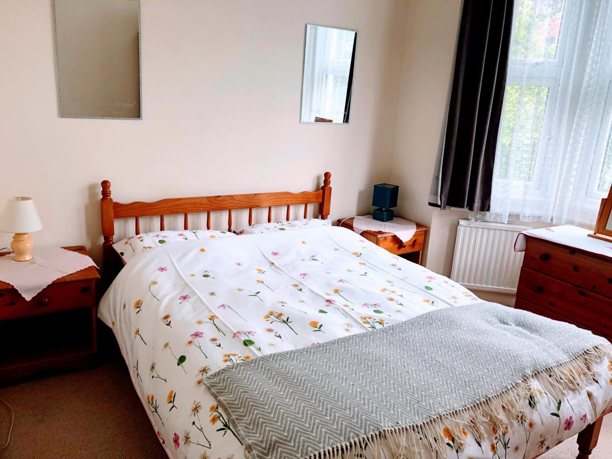 Spacious West London 2 Bedroom Apartment Bagian luar foto
