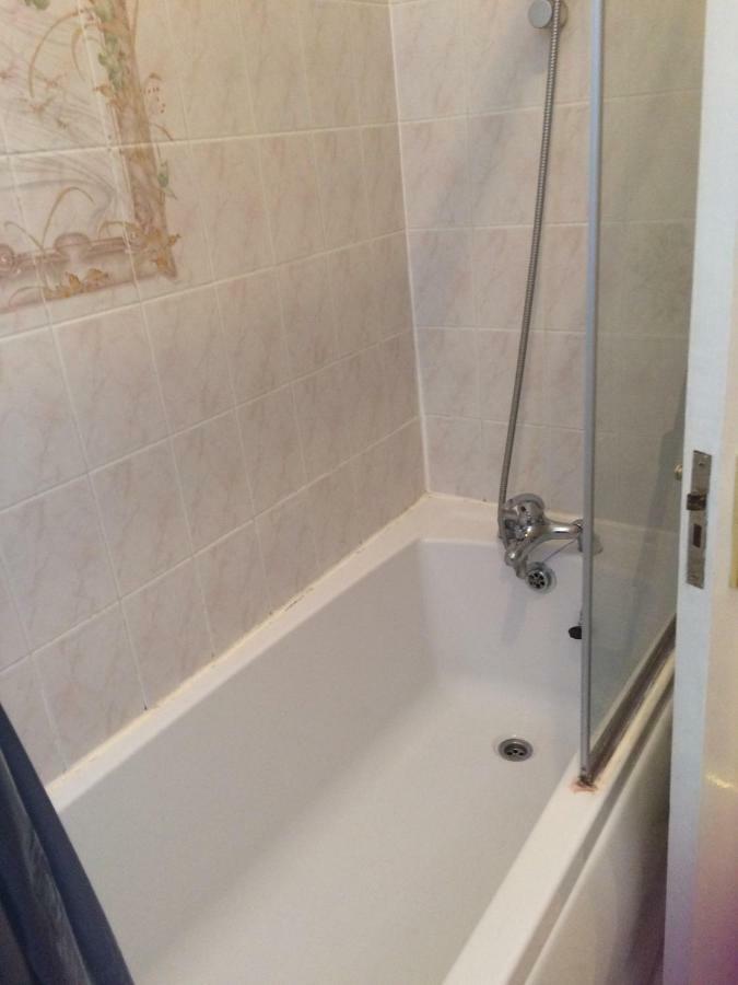 Spacious West London 2 Bedroom Apartment Bagian luar foto