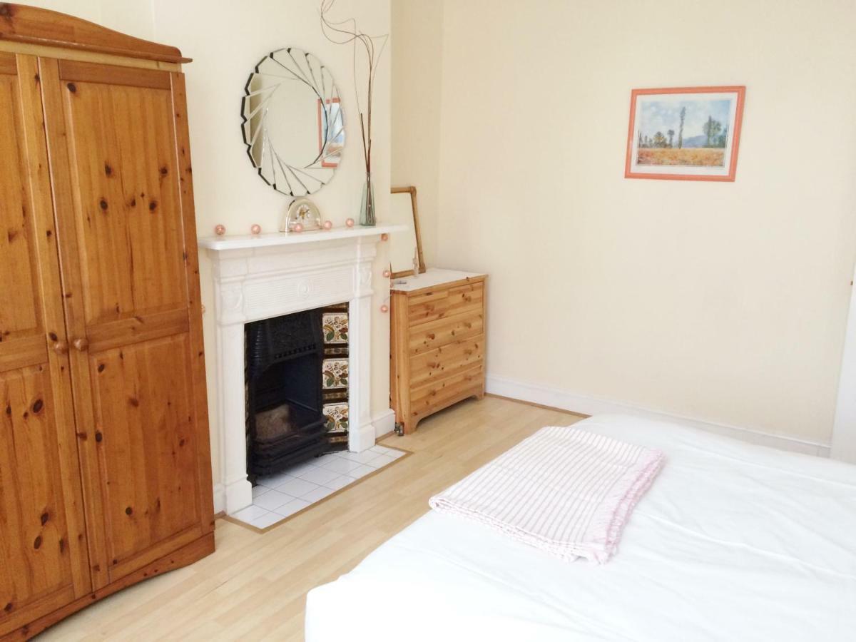 Spacious West London 2 Bedroom Apartment Bagian luar foto