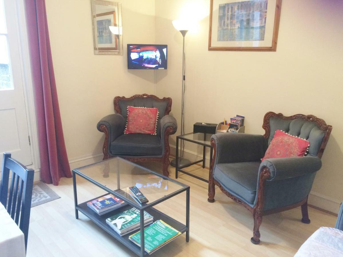 Spacious West London 2 Bedroom Apartment Bagian luar foto