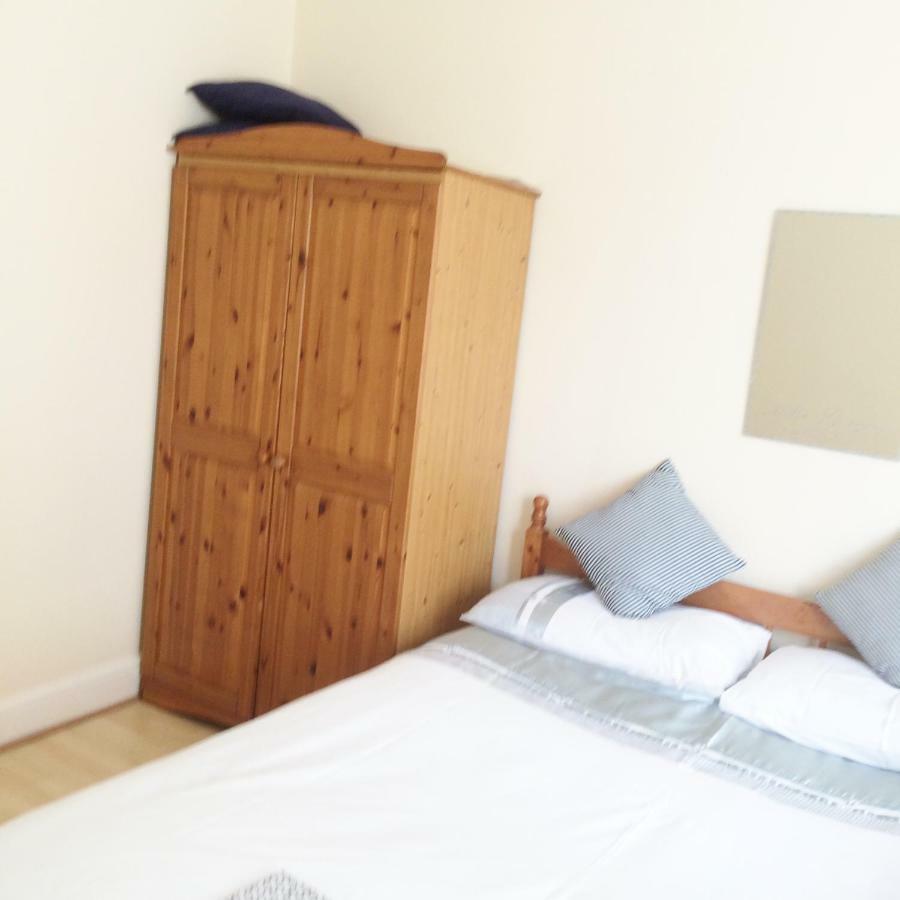 Spacious West London 2 Bedroom Apartment Bagian luar foto