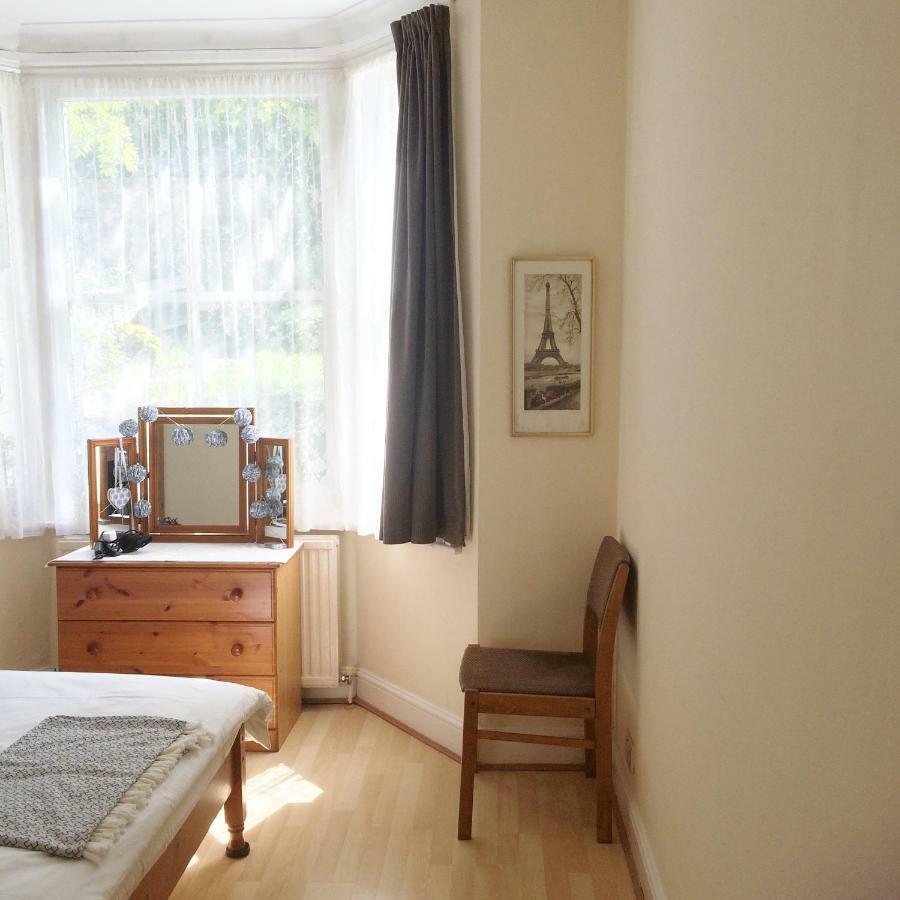 Spacious West London 2 Bedroom Apartment Bagian luar foto